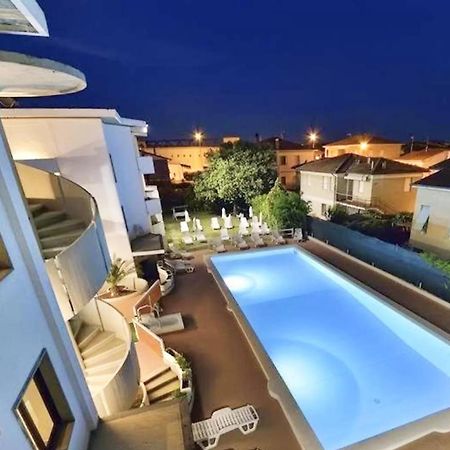 Residence Marina Di Cecina Extérieur photo